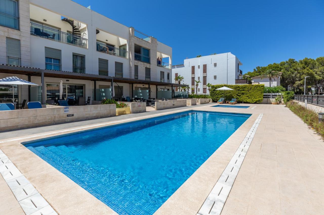 Apartment La Nau - Fantastic Apartment With Hot Tub And Pool, Just Steps Away From Beach Port de Pollença Extérieur photo