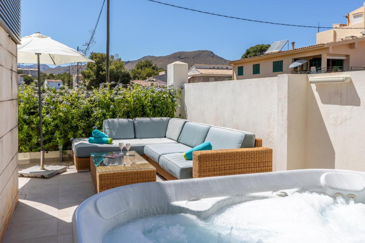 Apartment La Nau - Fantastic Apartment With Hot Tub And Pool, Just Steps Away From Beach Port de Pollença Extérieur photo